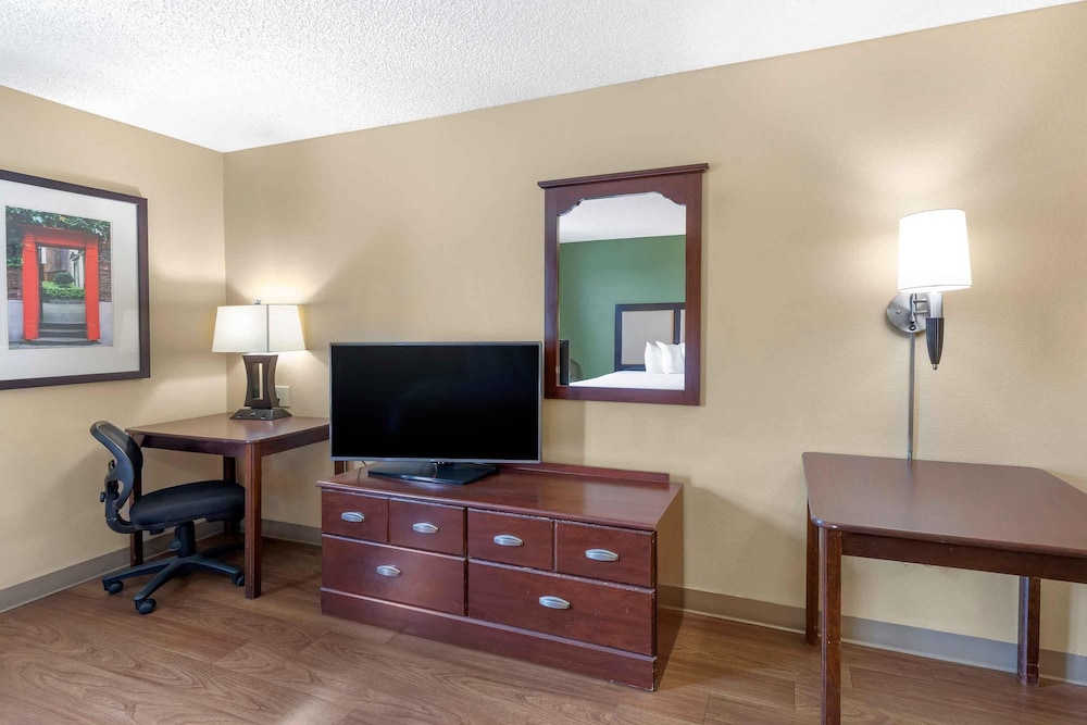 Extended Stay America Los Angeles - Burbank Airport 51/57