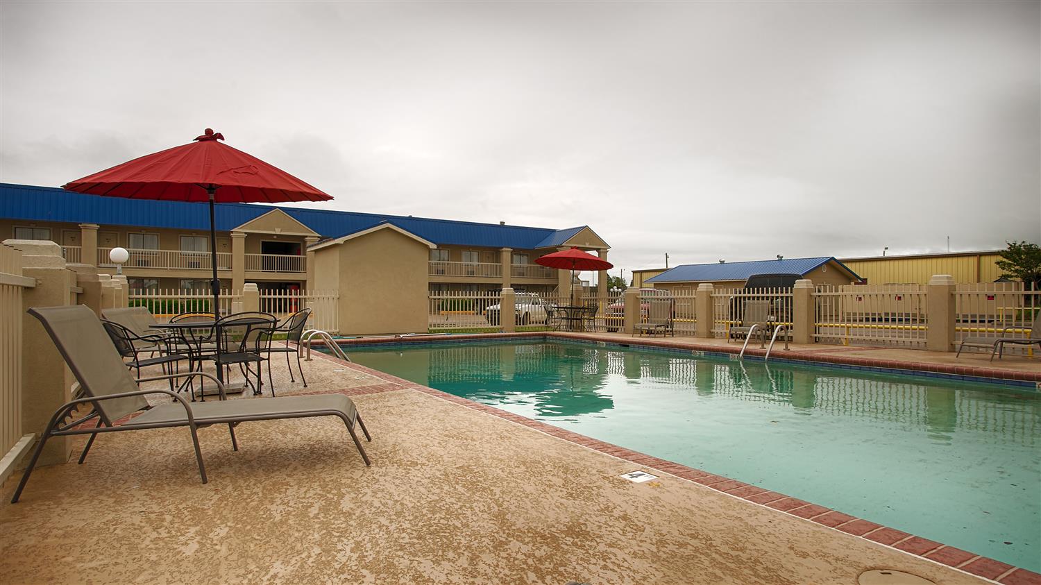 Baymont by Wyndham McAlester Hwy 69 16/16