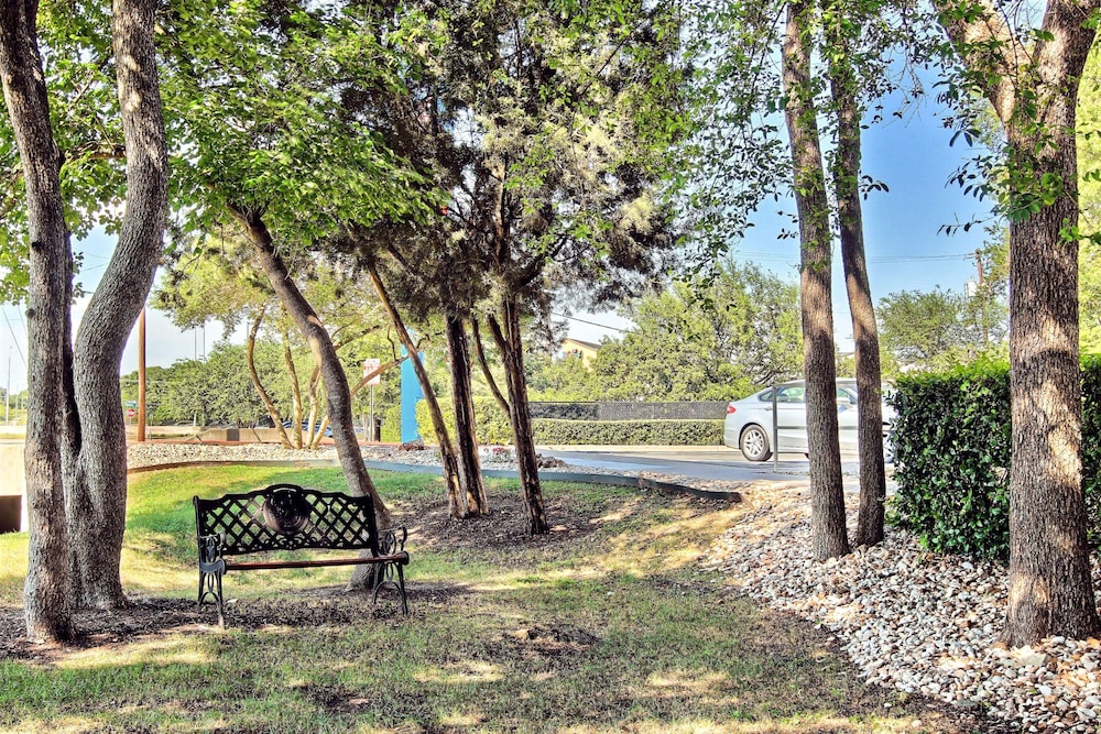 Studio 6 Extended Stay - Austin, TX - Northwest 6/49