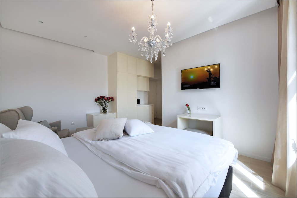 Via Porto Rooms 9/49