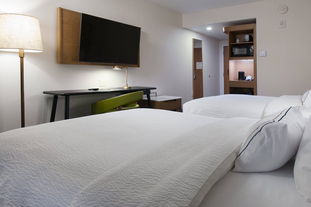 Fairfield Inn & Suites By Marriott Pittsburgh Downtown 7/24