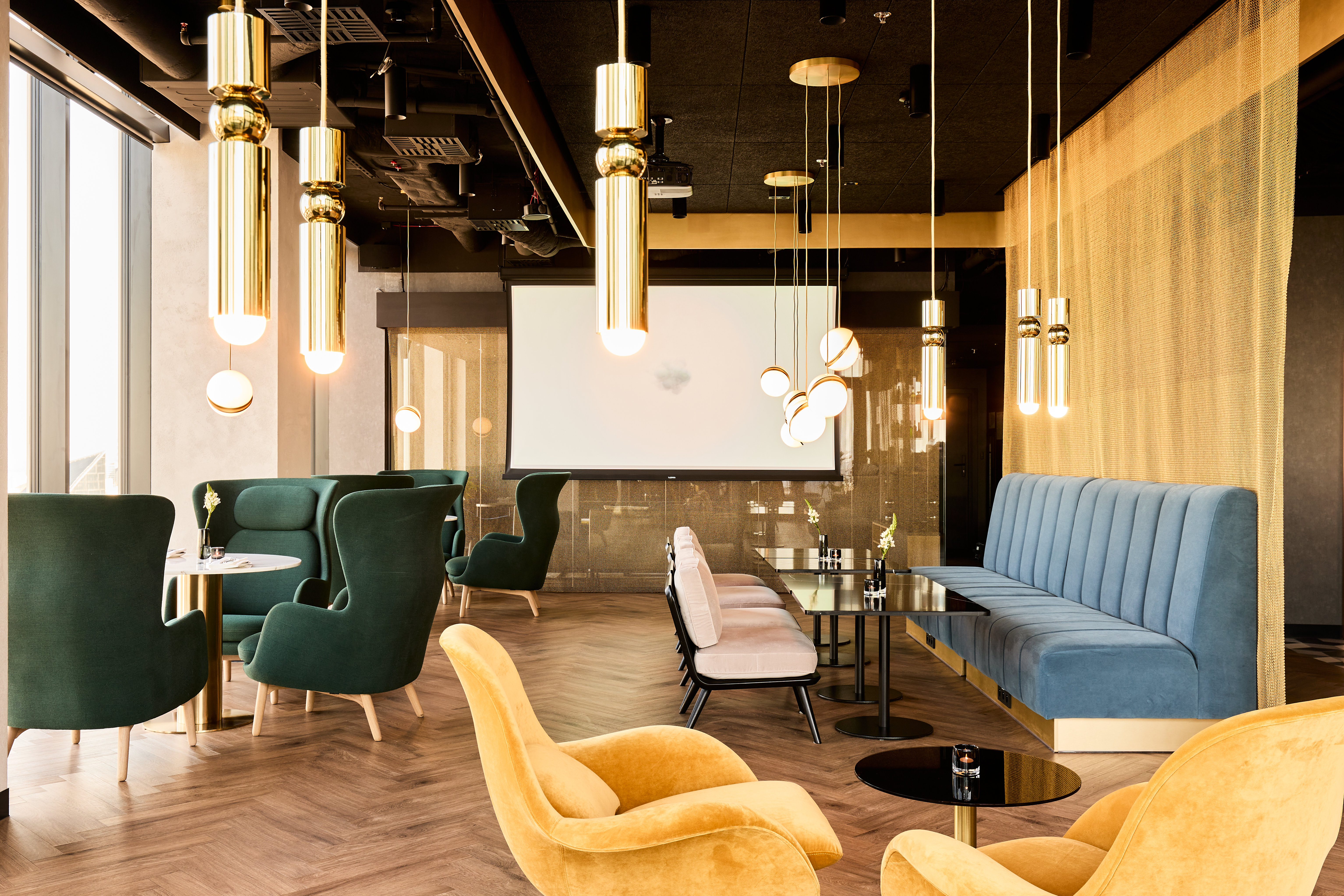 Crowne Plaza Warsaw - The HUB 26/50