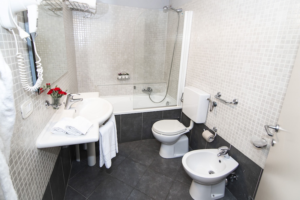 Hotel La Colonna 13/60