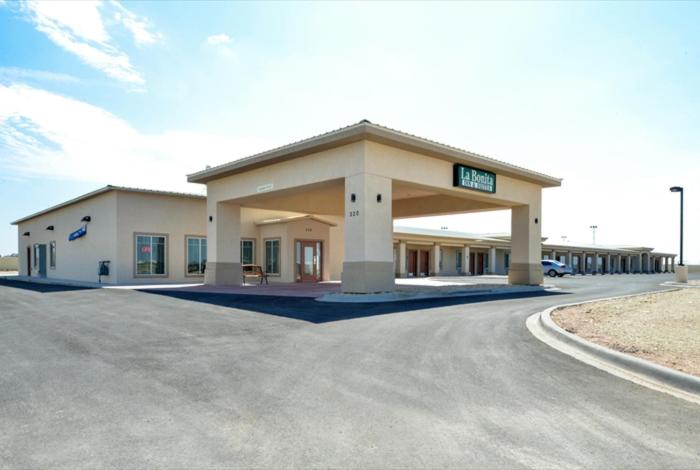 La Bonita Inn and Suites - Crane 2/40