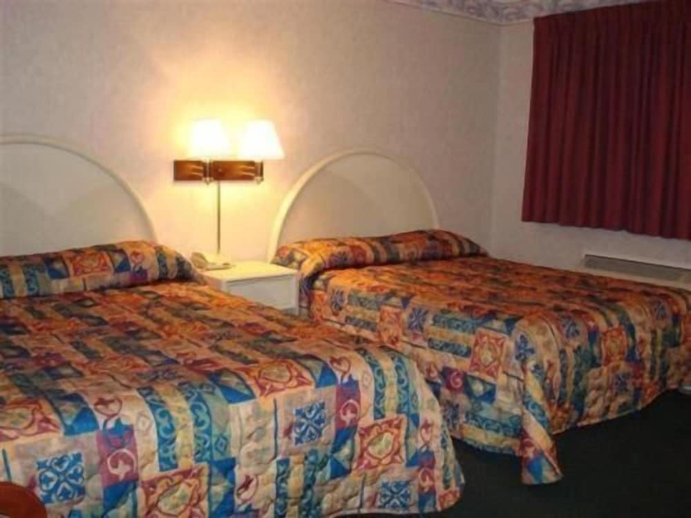 O Hare Inn & Suites 15/43