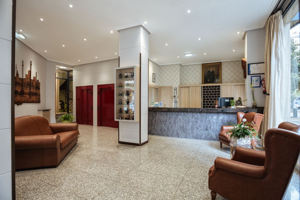 Hotel Don Manuel 8/52