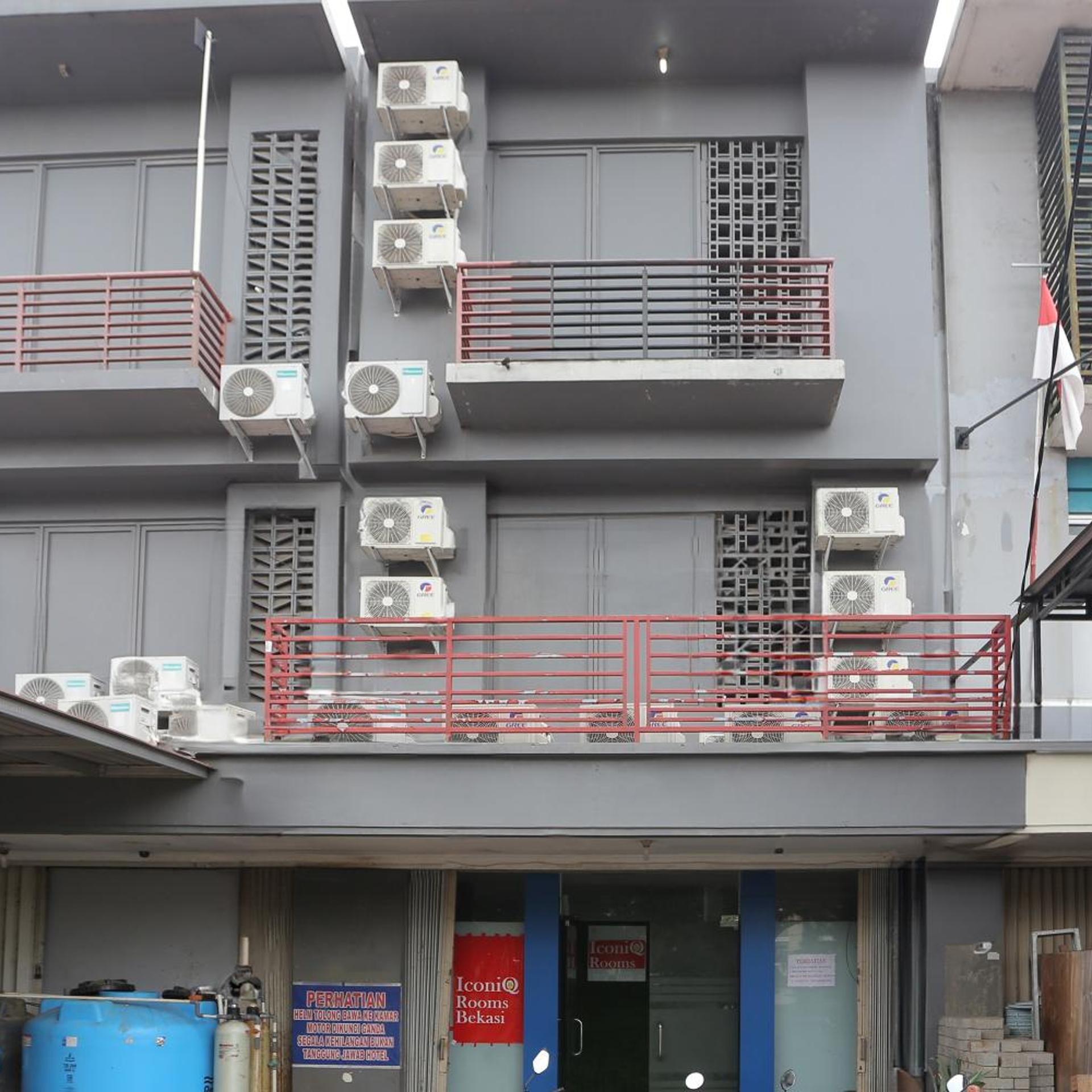 Hotel O Iconiq Rooms in Tarumajaya
