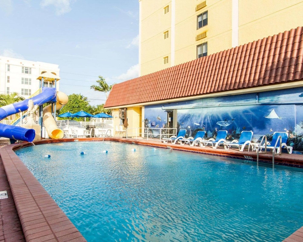 Comfort Inn Oceanside Deerfield Beach 2/46