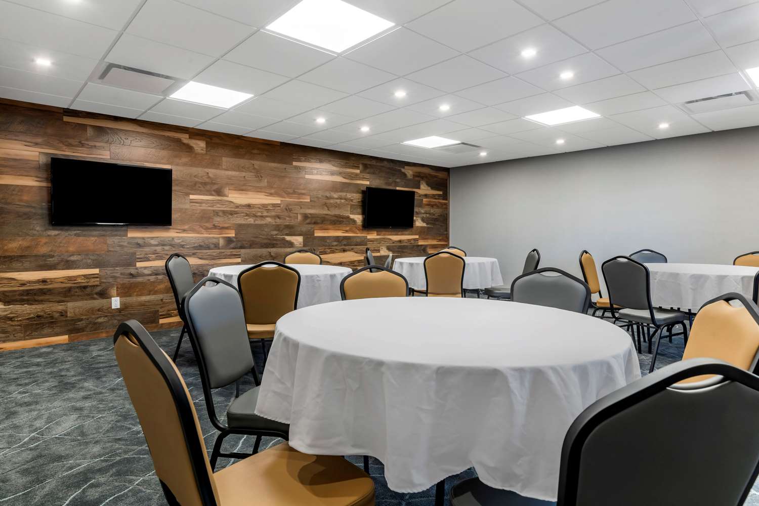 Quality Hotel Conference Centre Edmundston 27/32