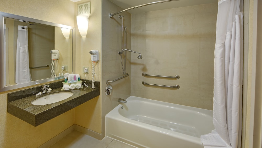 Holiday Inn Express Hotel Suites Cookeville 15/73