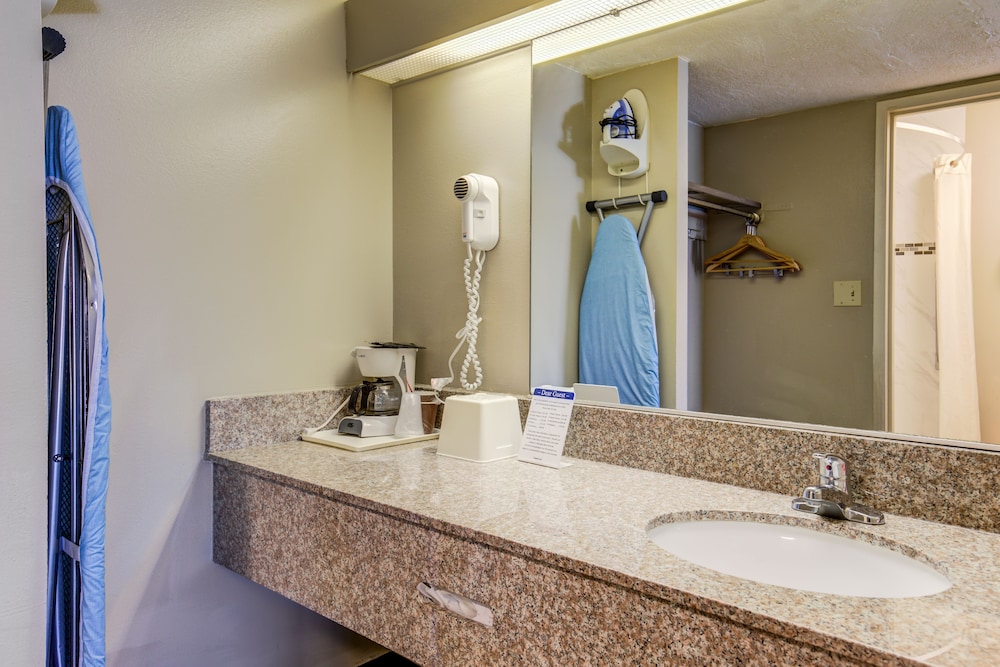 Econo Lodge St George North - Near Pioneer Park 27/33