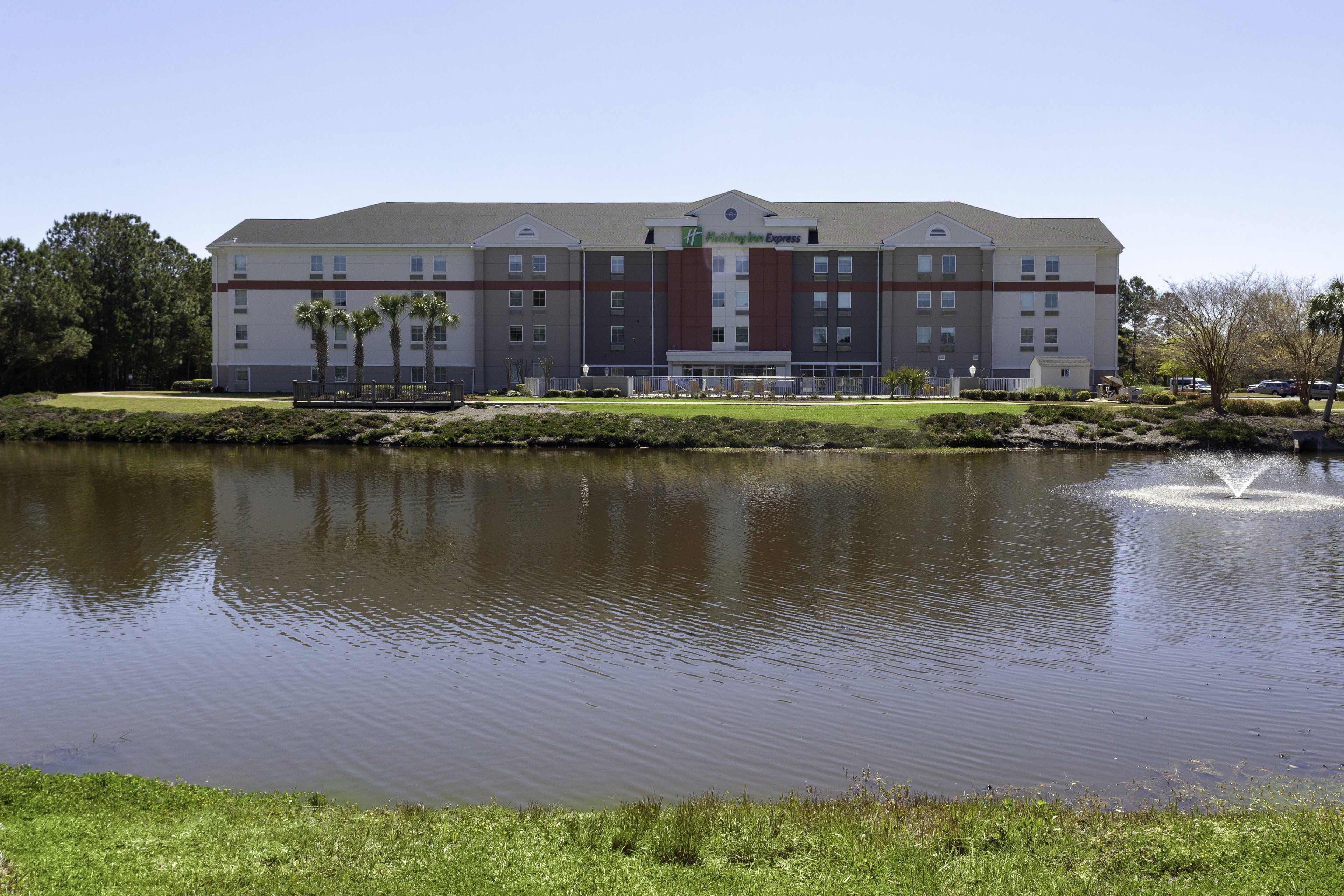 Holiday Inn Express Myrtle Beach-Broadway at the Beach 49/56