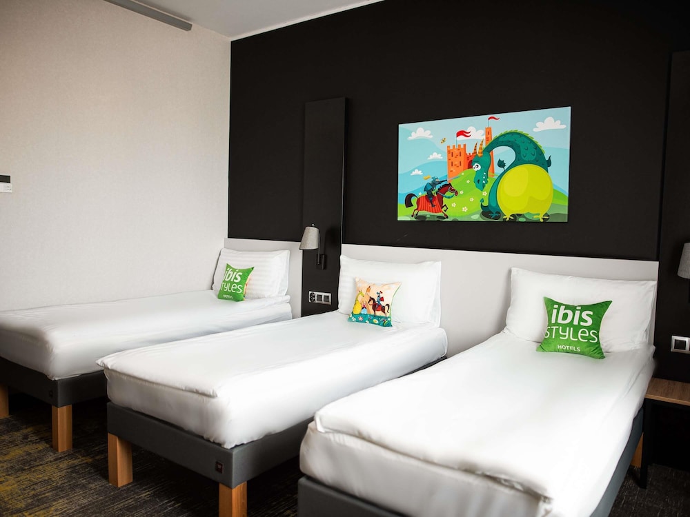 غرفة قياسية بثلاثة أسرّة، Ibis Styles Grudziadz 3/10