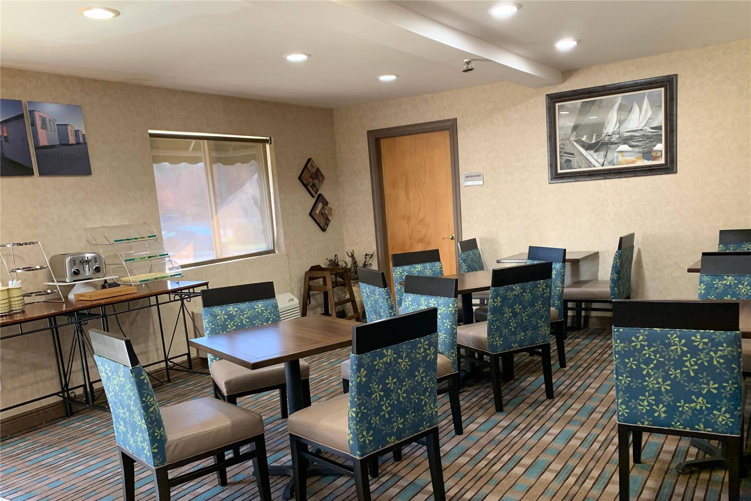 Quality Inn Near Toms River Corporate Park 20/25