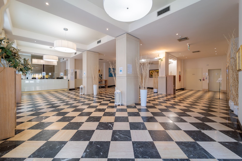 加泰罗尼亚酒店(HOTEL CATALUNYA) 图片4