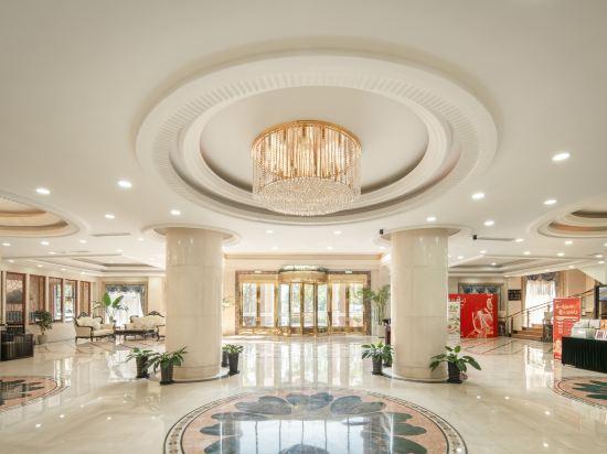 Huhua International Hotel (Shanghai Heqing Road) 7/27