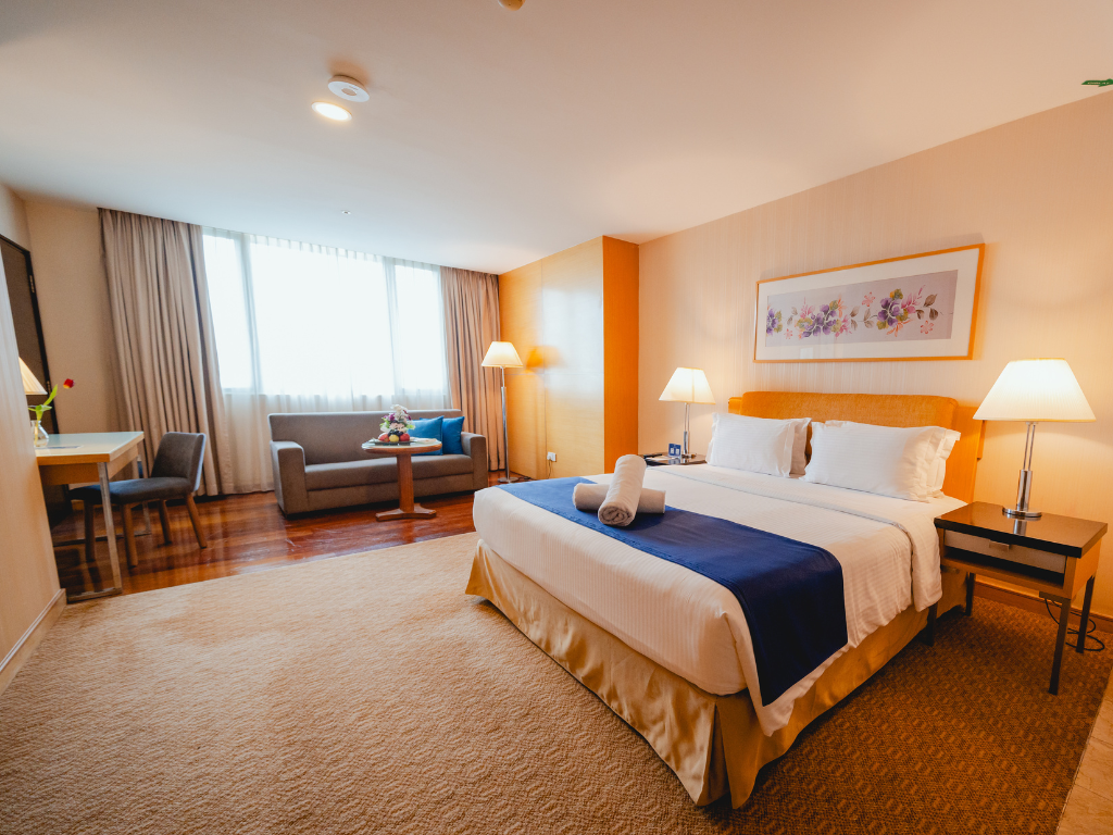 Studio Deluxe King