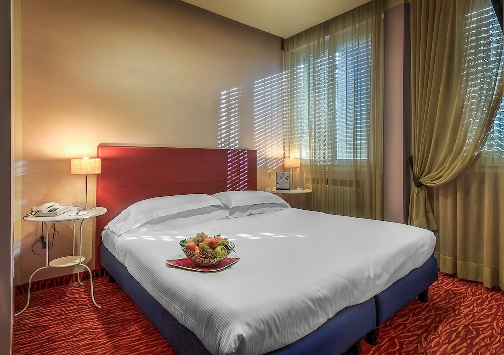 Hotel Maggiore Bologna 40/63