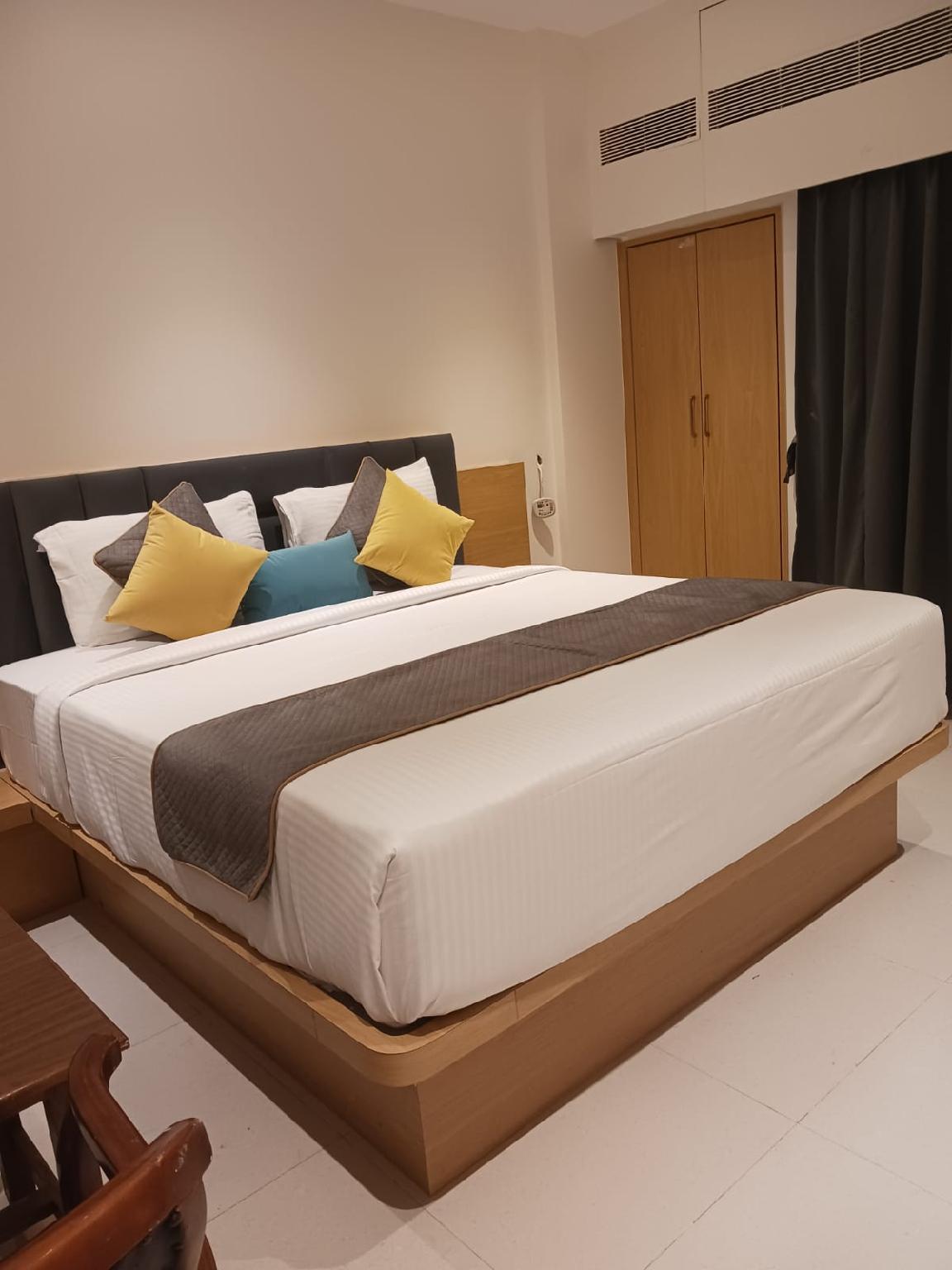 Oyo 4445 Hotel Saishri 23/63