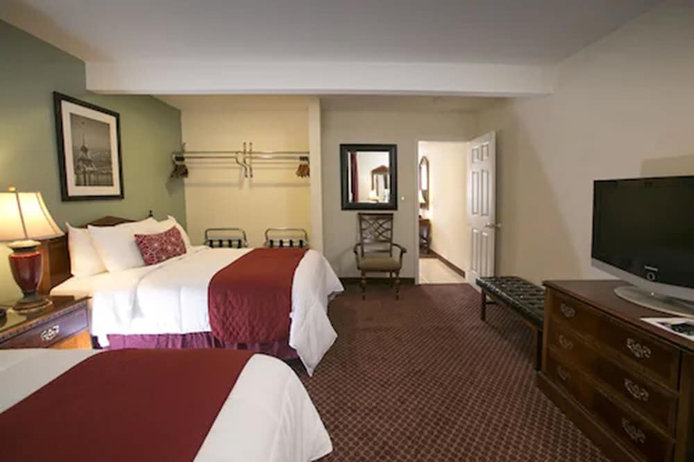 Whitman Motor Lodge 24/53