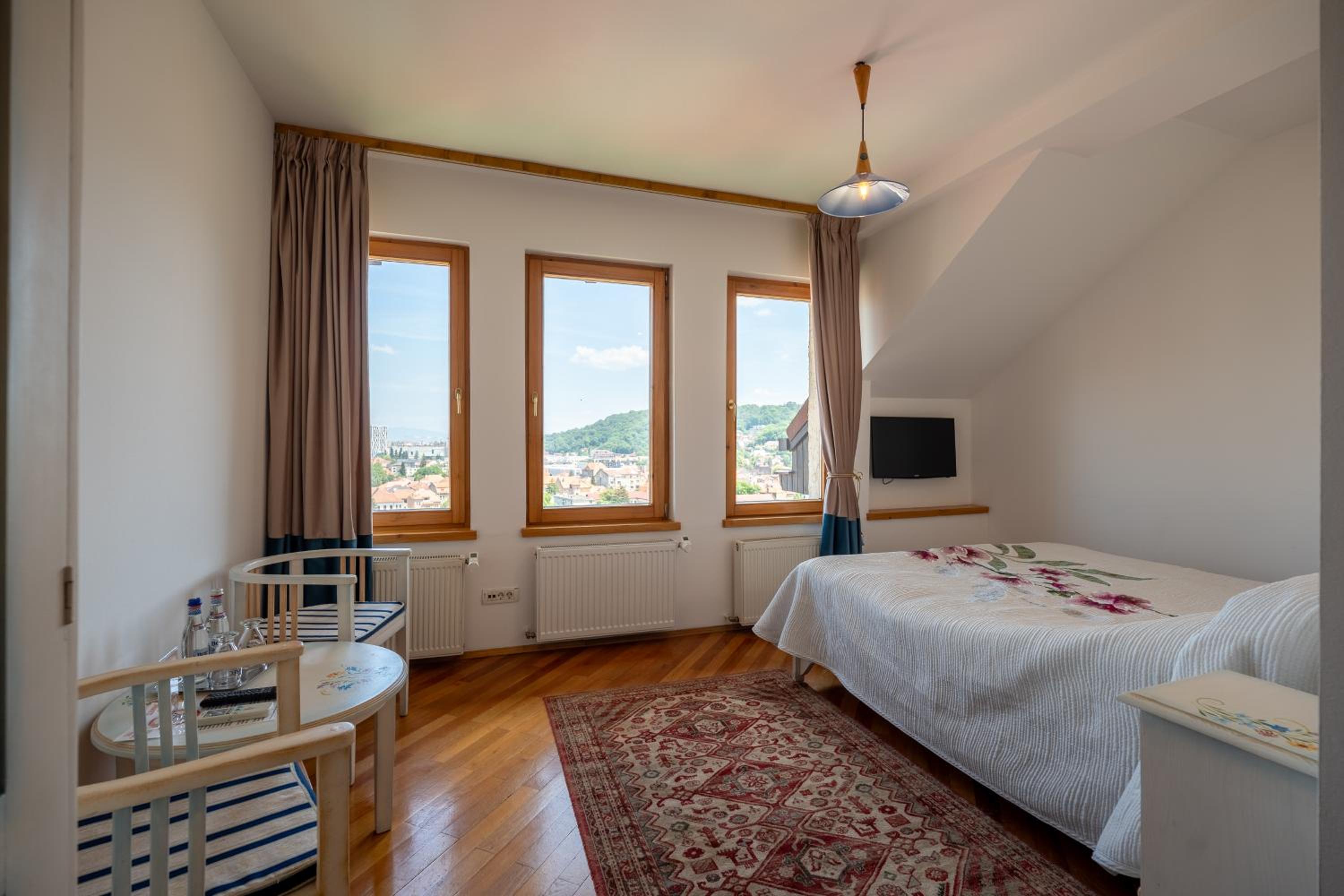 Standard, Double Bed, No Elevator, High Floor