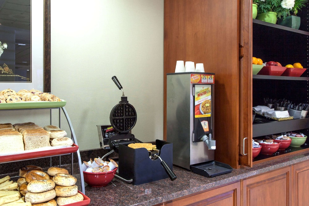 Wingate by Wyndham Chantilly / Dulles Airport 25/48