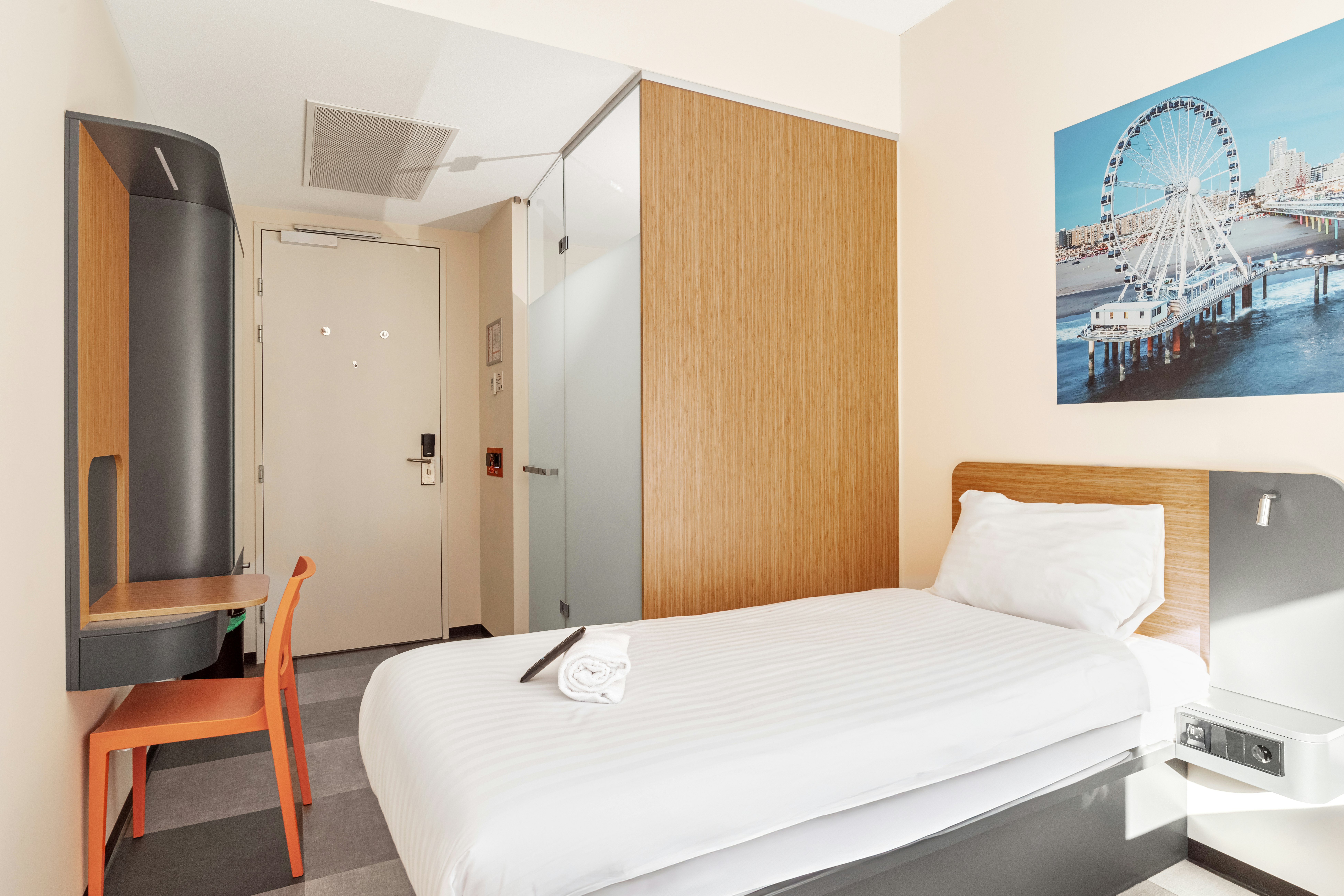 easyHotel The Hague Scheveningen Beach 19/65