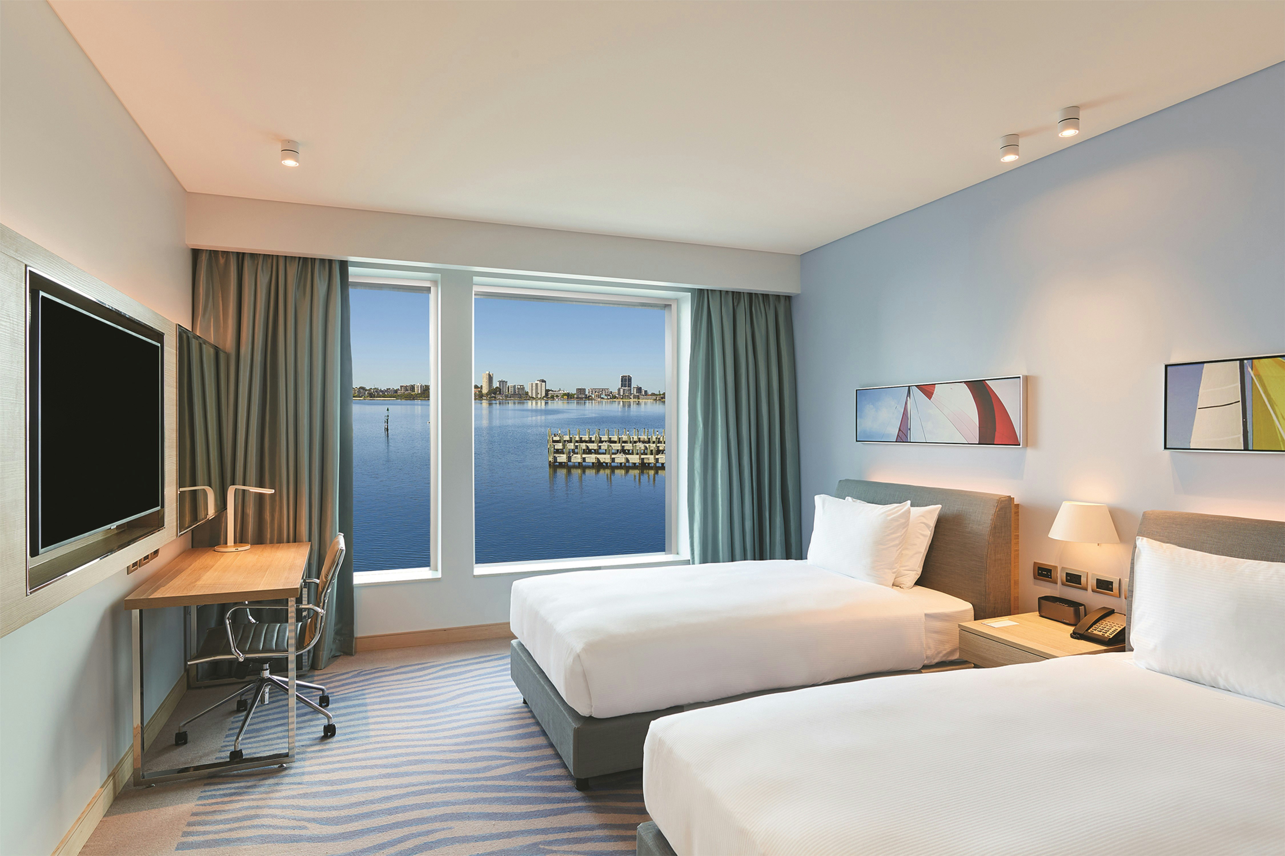 GUEST ROOM, TWIN BEDS, RIVER VIEW