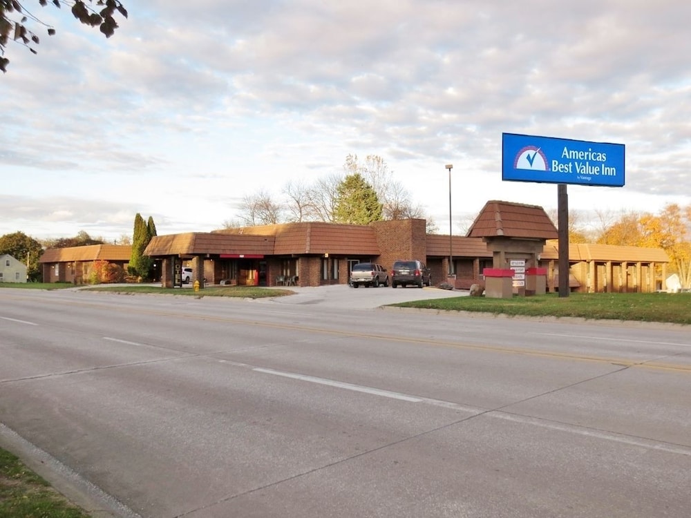 Americas Best Value Inn Webster City 4/53
