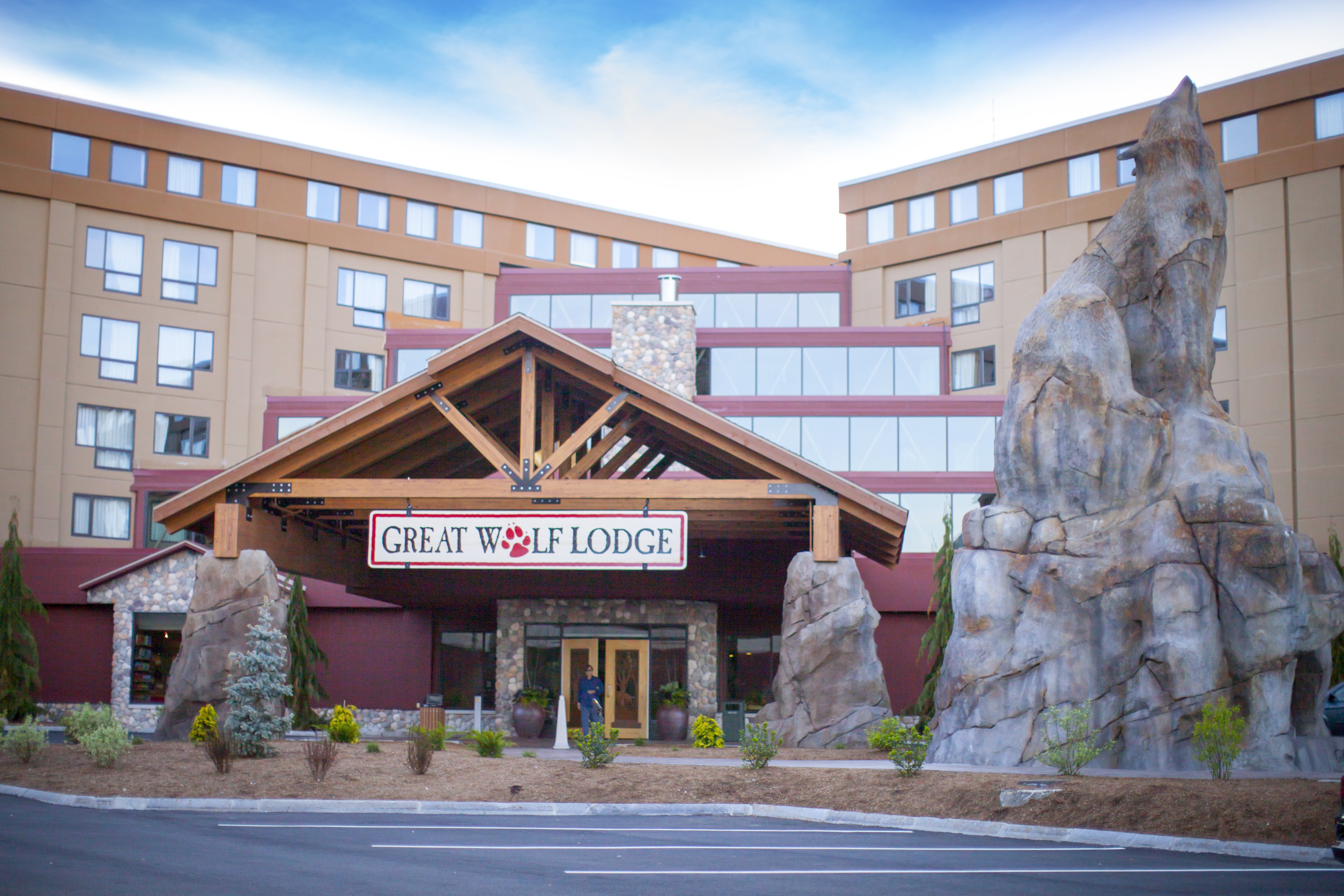 Great Wolf Lodge Water Park New England 1/22