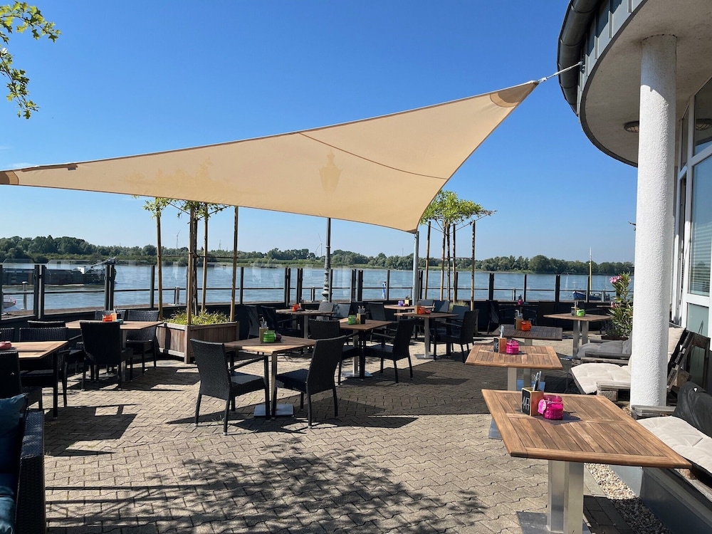 Hotel Rheinpark Rees 53/56
