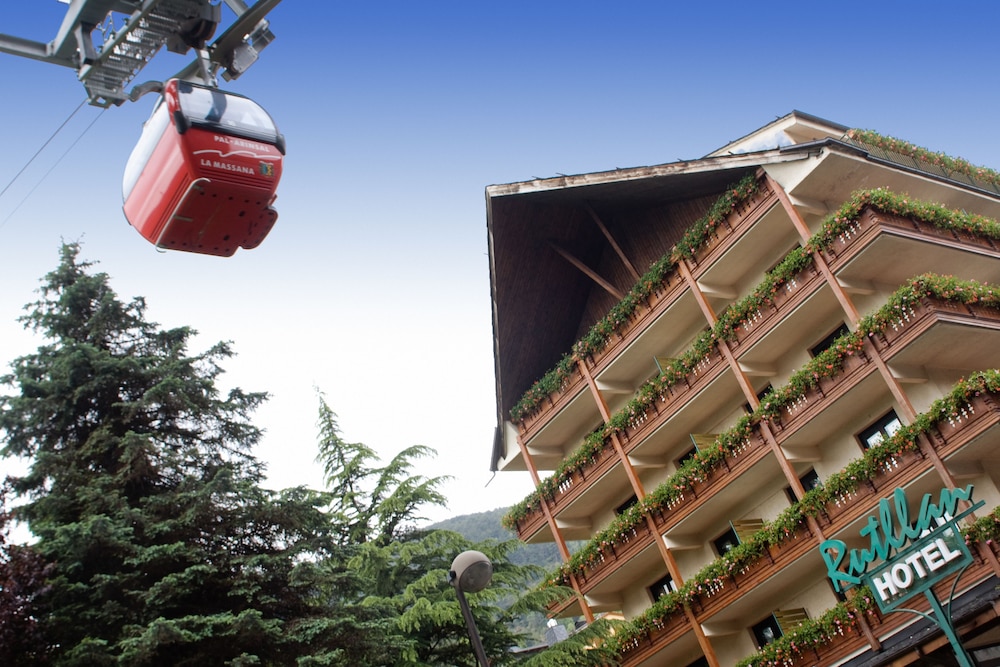 Hotel Rutllan & Spa 2/36