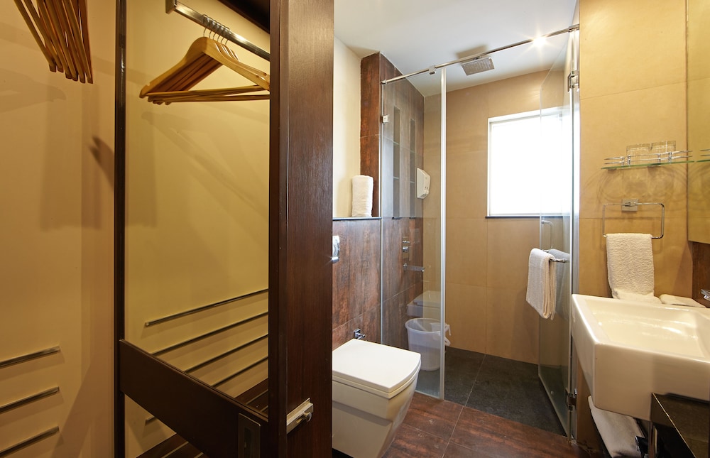 Golden Fruits Business Suites 23/26