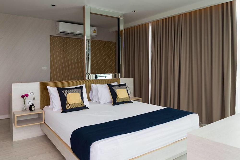 V Varee Bangkok 6/31