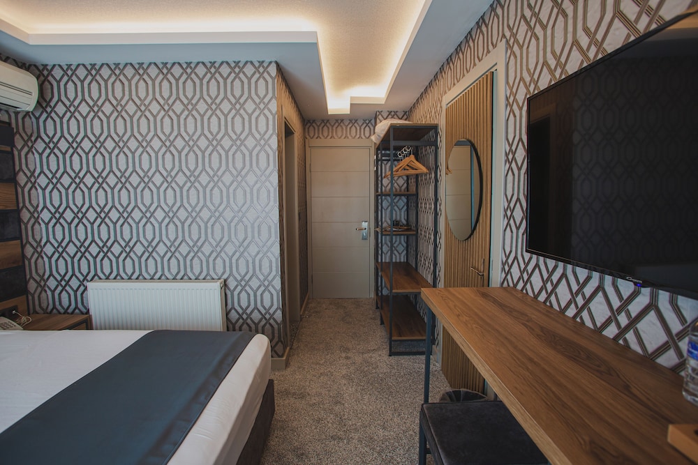 Prusias Otel 25/38