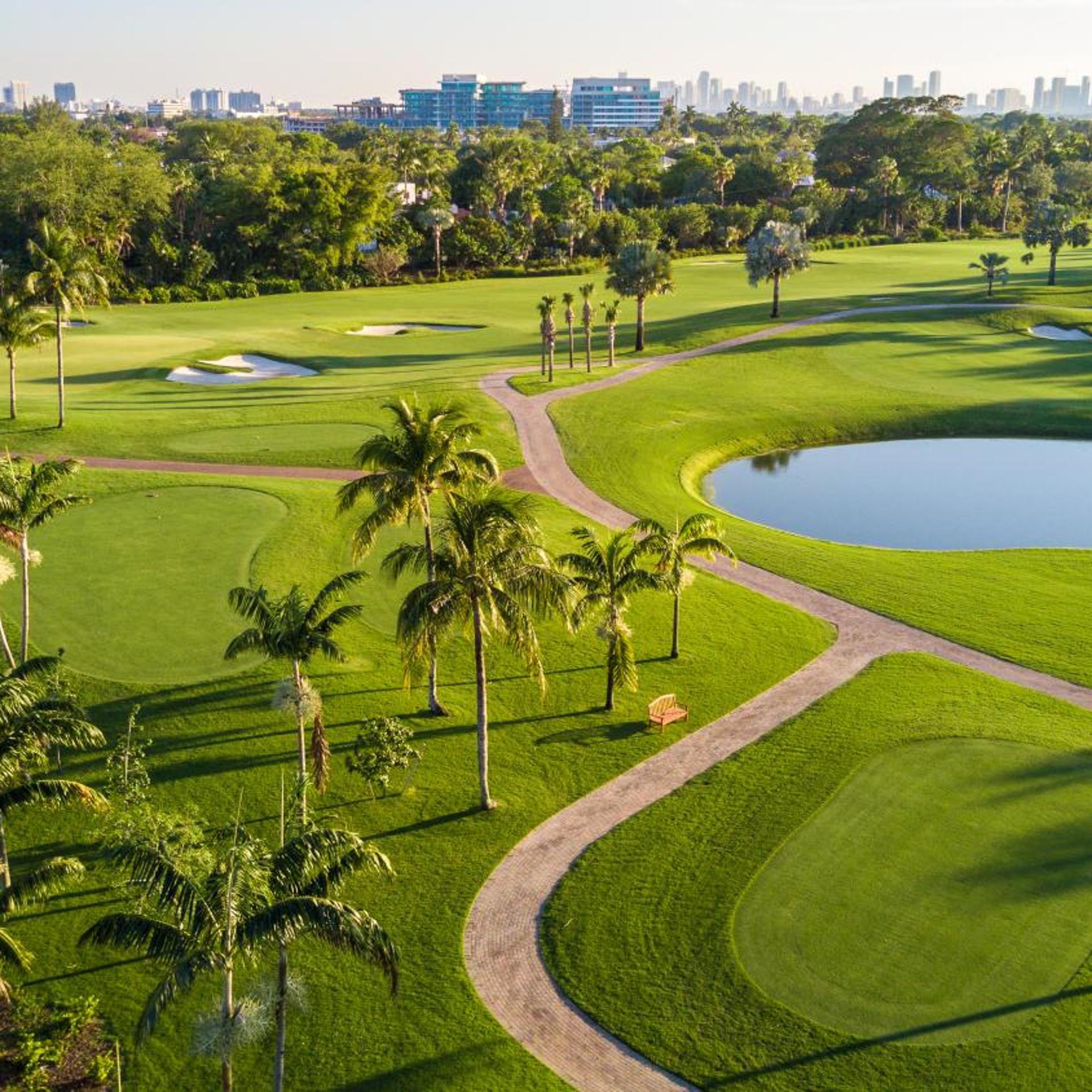 Luxurious Private Condo at 1 Hotel & Homes -945 21/28