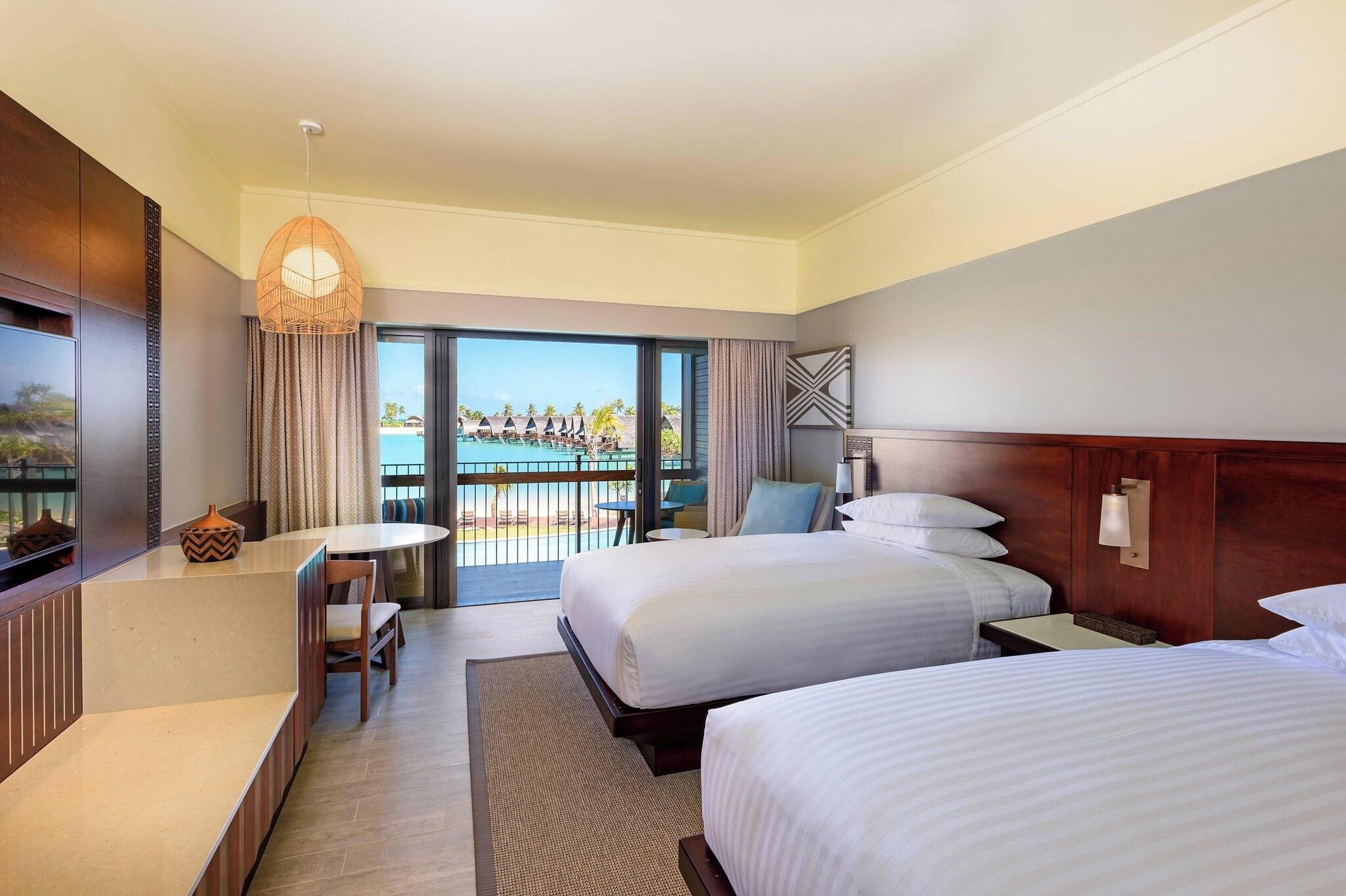 Room, Quadruple, Lagoon View
