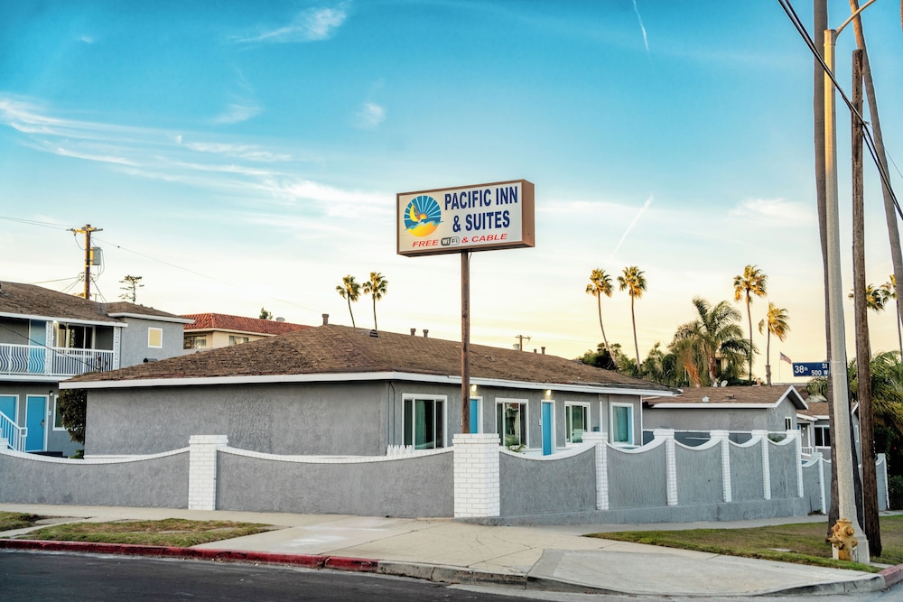 Pacific Inn And Suites 5/50