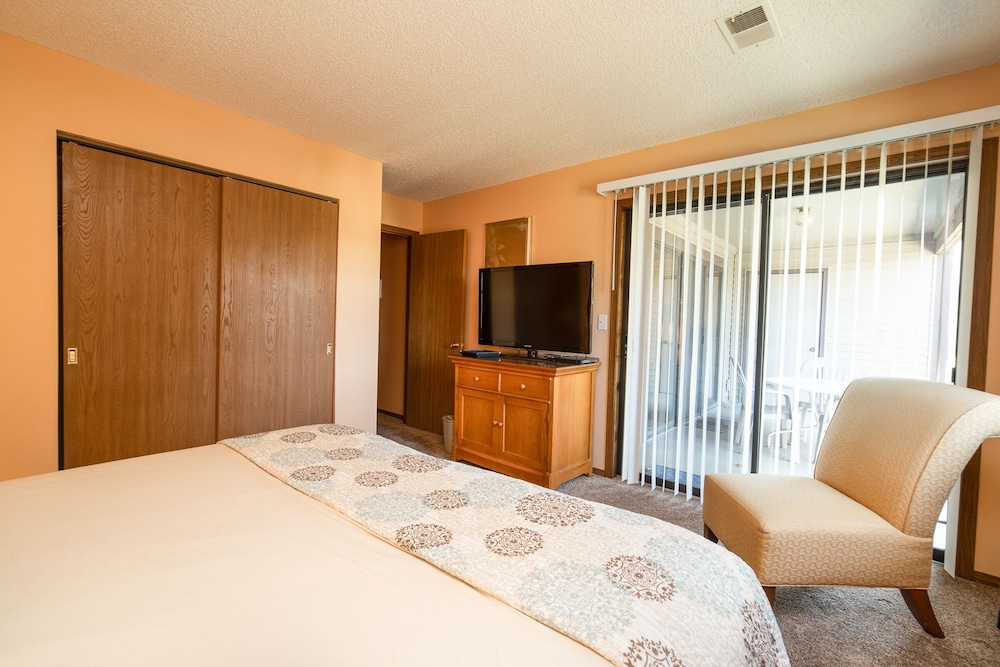 Pointe Royale Condominium Resort & Golf Course 23/81