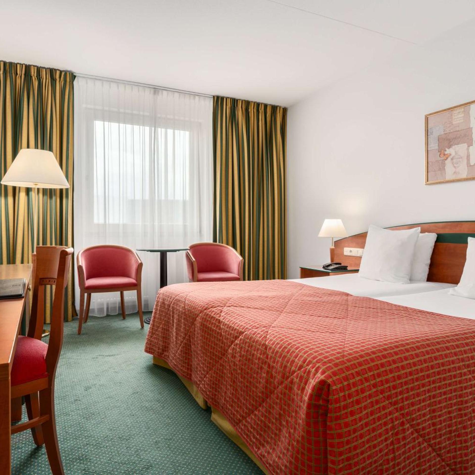 Basic, Double or Twin Bed