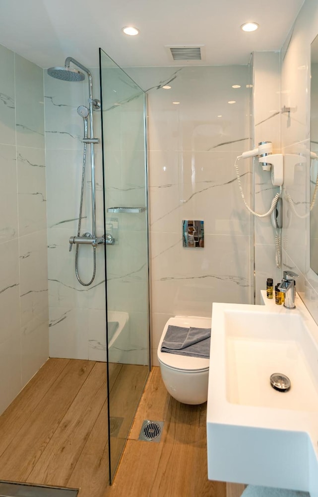 Triton Boutique Hotel 46/47