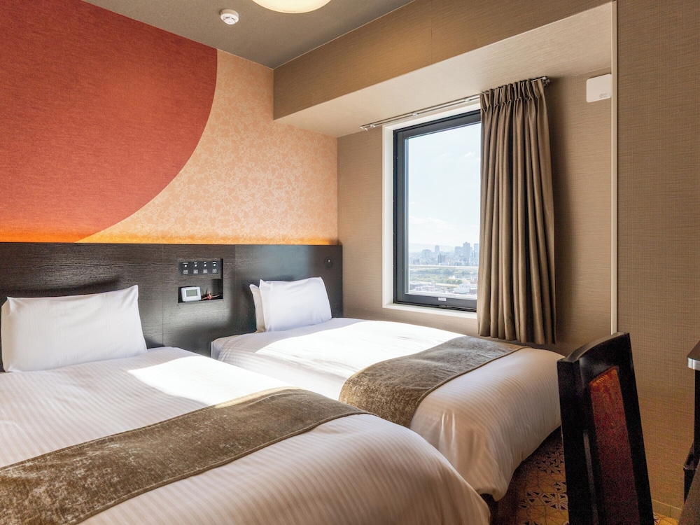 ROOM, TWIN BEDS, HIGH FLOOR