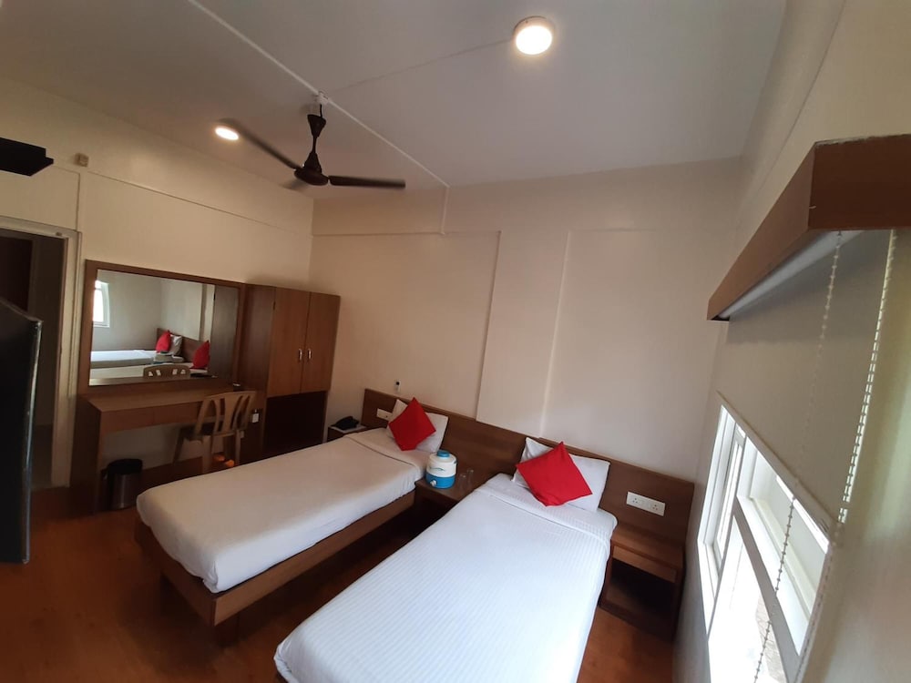 Hotel Bhooshan 14/30