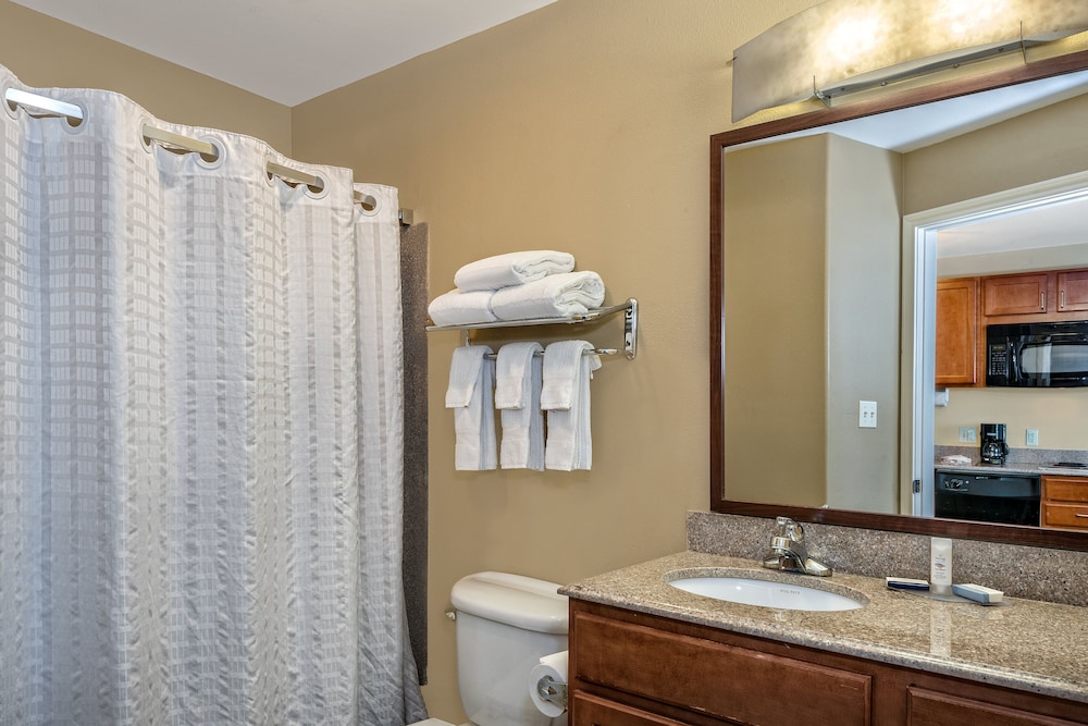 Candlewood Suites Galveston 19/53