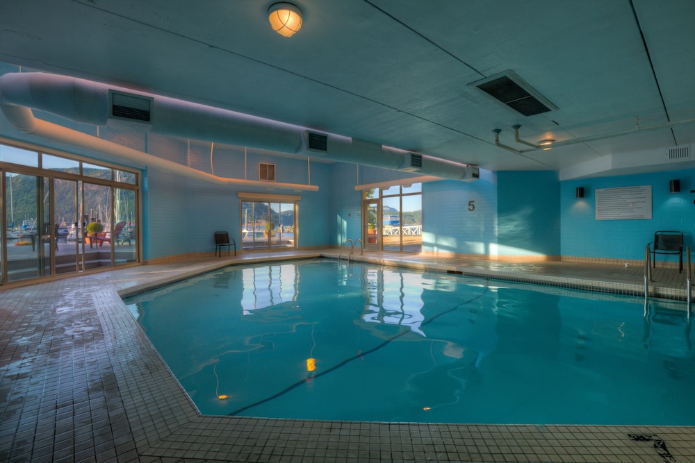 Oceanfront Suites At Cowichan Bay 5/63