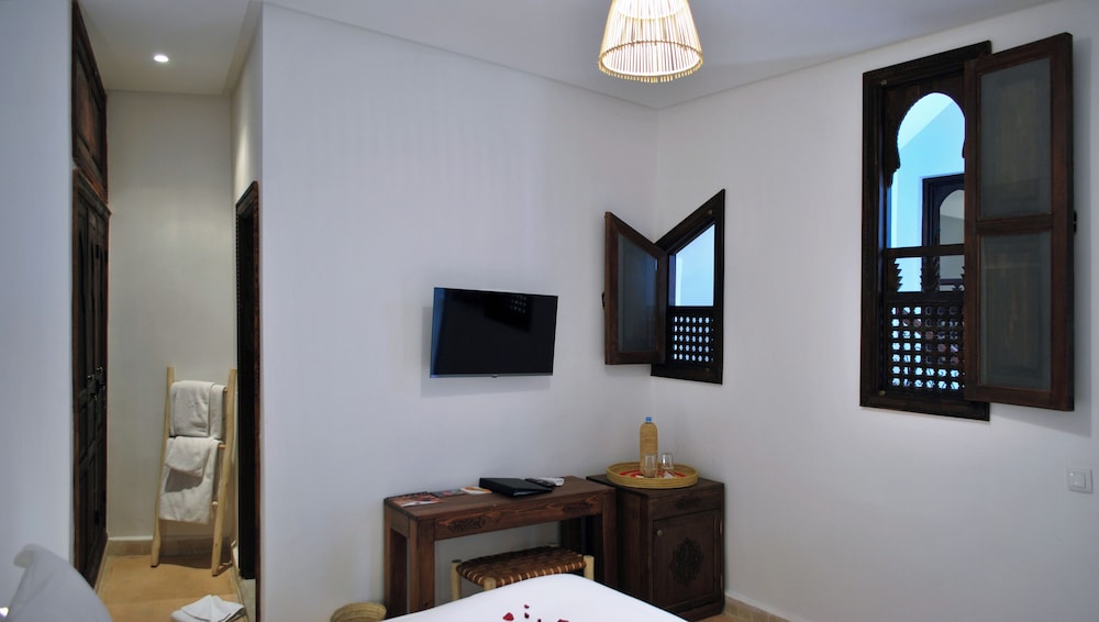 Riad Charai 49/77