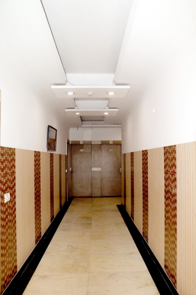 HOTEL RIYA PALACE 5/50