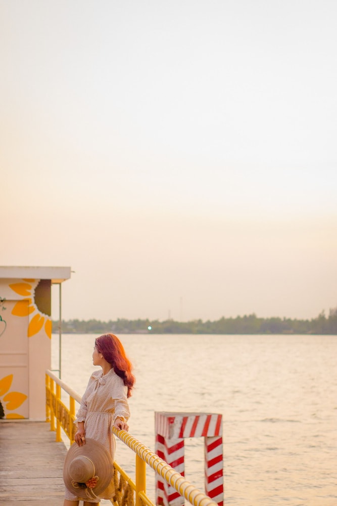 Ben Tre Riverside Resort 65/71