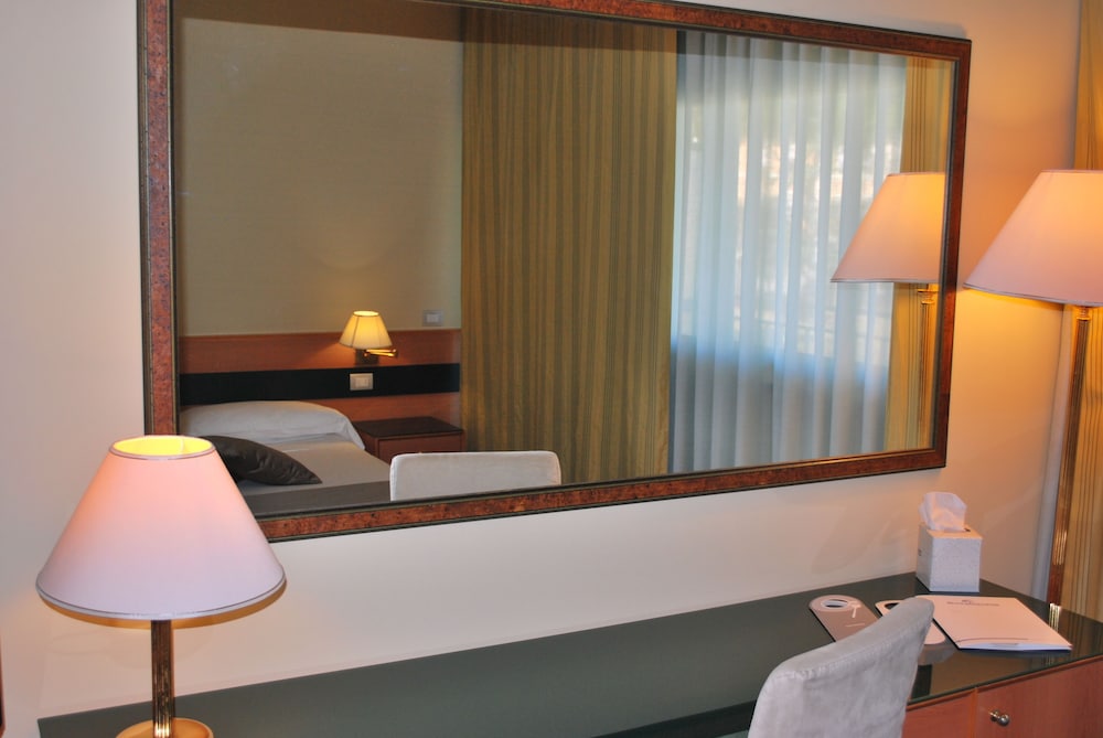 BV Oly Hotel 23/54
