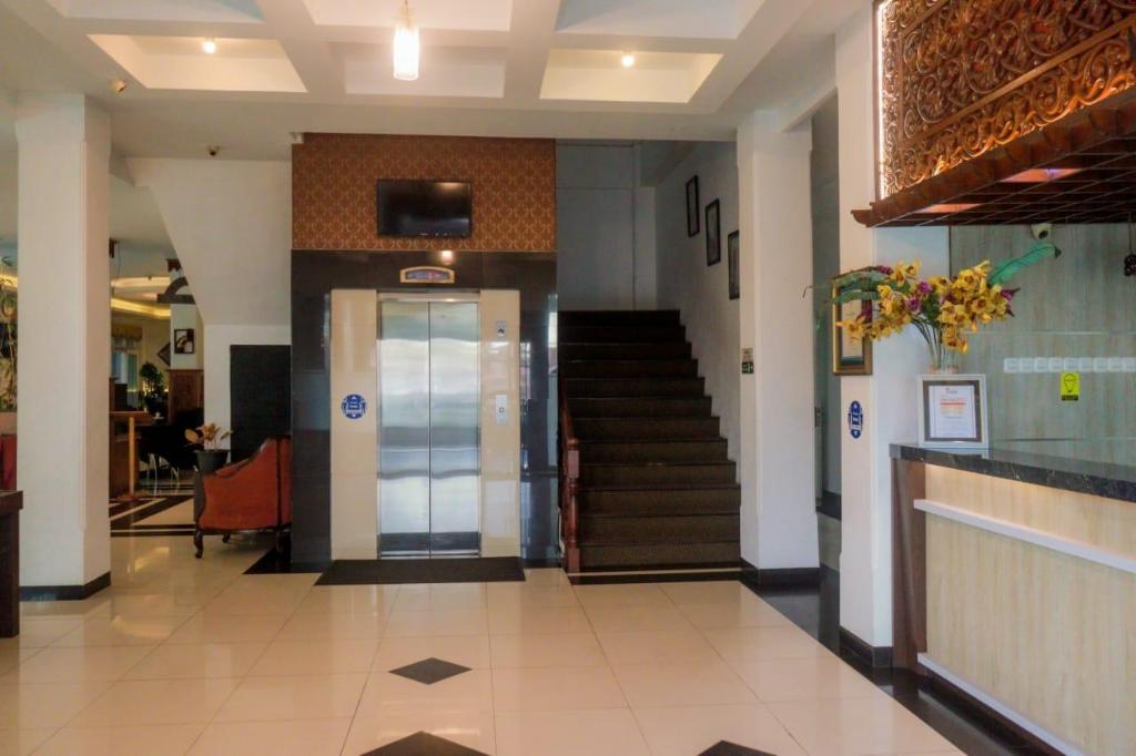 Hotel GRAN MALINDO 4/20
